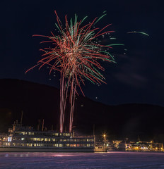 Naklejka premium Lake George NY Winter Carnival Fireworks