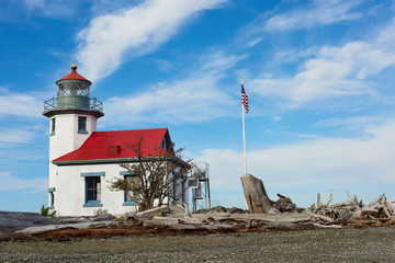 The lighthouse at Point Robinson, Vashon Island, Washington - obrazy, fototapety, plakaty