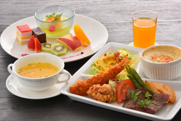 お子様ランチ