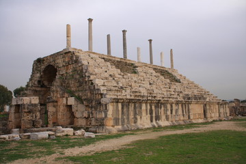 les tribunes de l'hippodrome romain de Tyr