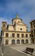 Fototapeta na wymiar San Lorenzo church in the historical center of Pamplona