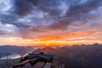 Sonnenaufgang in der Schweiz