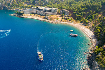 Obraz premium Abandoned hotel on the shore of Icmeler Turkey