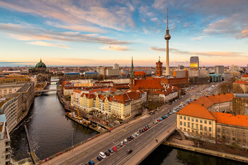 Fototapeta na wymiar View of Berlin Mitte, Alexanderplatz and TV Tower