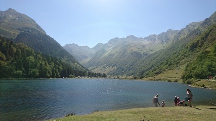 lac montagne paysage nature balade randonn&eacute;e 