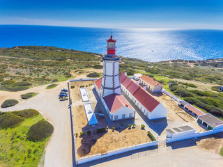 Fototapeta na wymiar O farol no Cabo Espichel em Sesimbra, Setúbal, Portugal