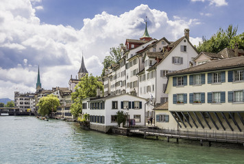 Historic Zürich along the Limmat river Zurich, Switzerland. Historisches Zürich entlang der Limmat Zürich, Schweiz.