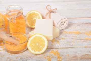 Refreshing lemon salt to the feet and bath with olive oil to the body with natural soap and a sponge