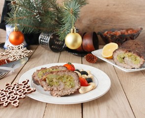 Meatloaf with broccoli and cheese