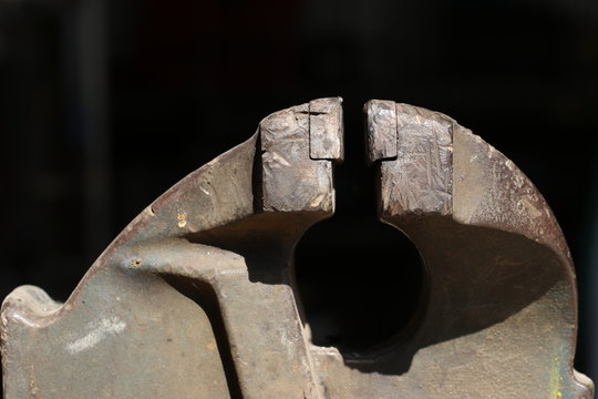 morsa de metal