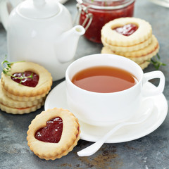 Vanilla cookies with strawberry filling