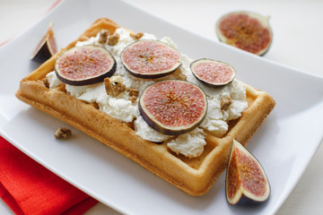 vienna wafer with ricotta and fresh figs