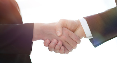 Business executives to congratulate the joint business agreement