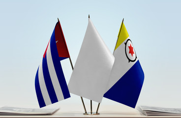 Flags of Cuba and Bonaire with a white flag in the middle