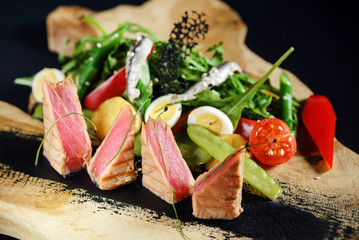 tuna with salad