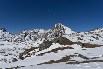 Mountain Himalata Summit in Nepal