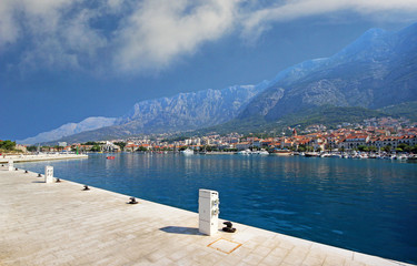 Waterfront view at coastal town Makarska, Croatia, popular travel destination in Europe. /...