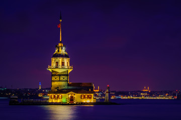 Fototapeta premium Maiden's Tower Istanbul Turkey Night