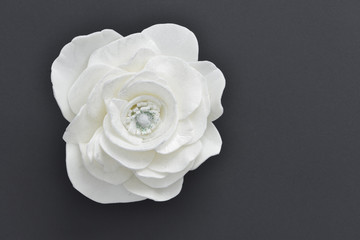 Obraz na płótnie Canvas White floating flowers