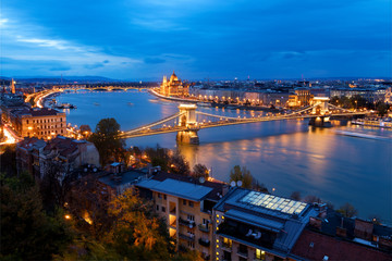 Fototapeta na wymiar Budapest skyline at dusk