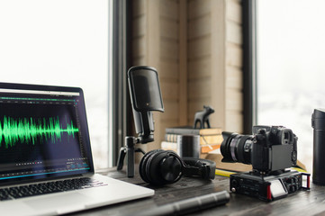Audio / Video editing workspace office with mountain view. Photography and videography equipment. - 193131761