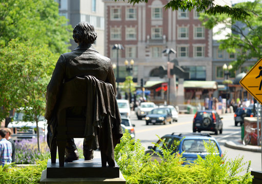 John Harvard Statue in Harvard Square, Cambridge