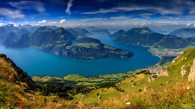 Four Cantons Lake