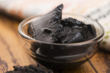 Black sesame paste
