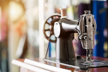 Old sewing machine and item of clothing