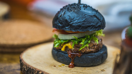 Meat Black Burger