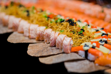 sushi roll, salmon roll, japanese food, fresh food, raw