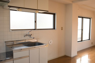 Kitchen in empty apartment for rent in Tokyo, Japan　賃貸アパートのキッチン