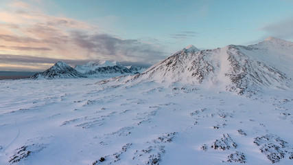 Arktyczny krajobraz zimowy