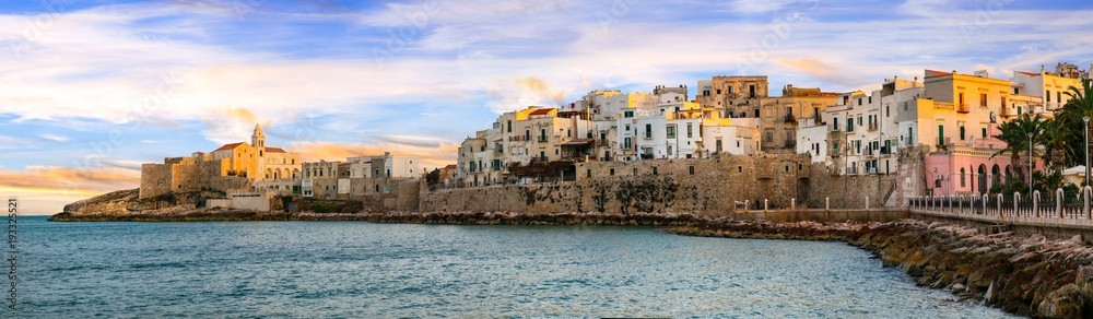 Wall mural beautiful places for italian holidays - vieste in puglia