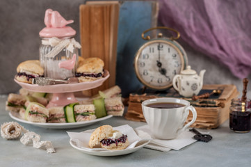 English Five O'Clock Tea