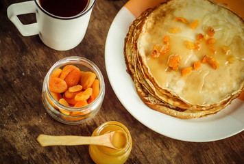 Завтрак. Блины с чаем