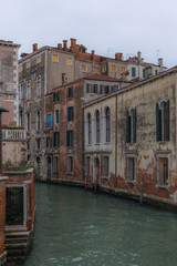 Naklejka premium View of the channels and old palaces in Venice in the morning - 7