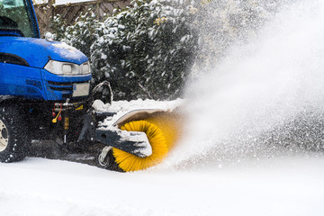 Winterdienst - Räumfahrzeug