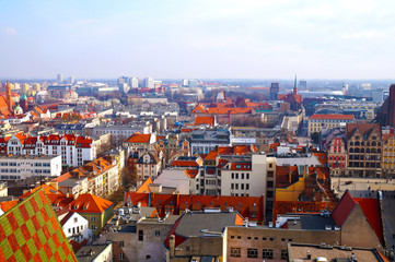 Fototapeta na wymiar Panorama of Wroclaw, view of the center, new and old buildings, bird's-eye view