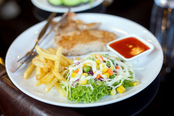 Salad Steak and French fried