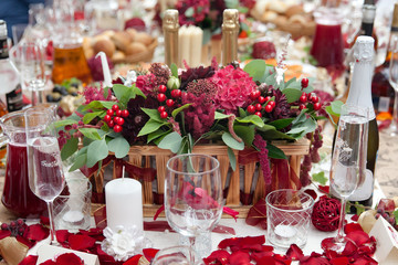 декорации для банкетного стола