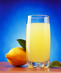 lemonade and lemon