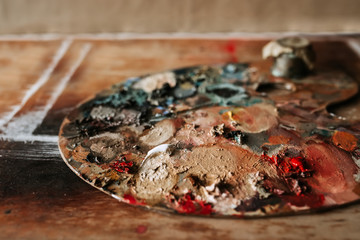 Image of painters palette.