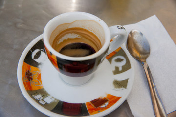 Un café por la mañana
