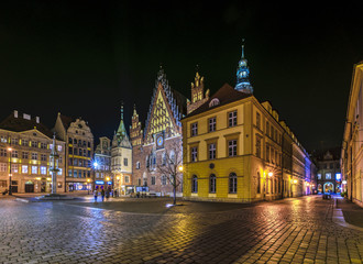 Fototapeta na wymiar Night city. Wroclaw