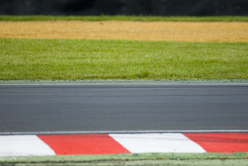 Obraz premium Racing Circuit and grassy run off area