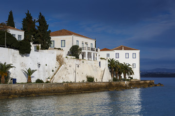 Fototapeta na wymiar Traditional architecture in Spetses seafront, Greece. 