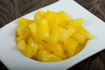 Canned pineapple