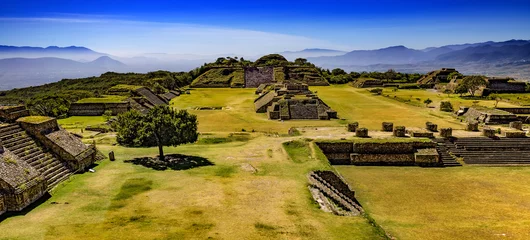 Papier Peint photo Lavable Mexique Mexique. Site archéologique de Monte Alban (site du patrimoine mondial de l& 39 UNESCO) - vue générale depuis la plate-forme nord
