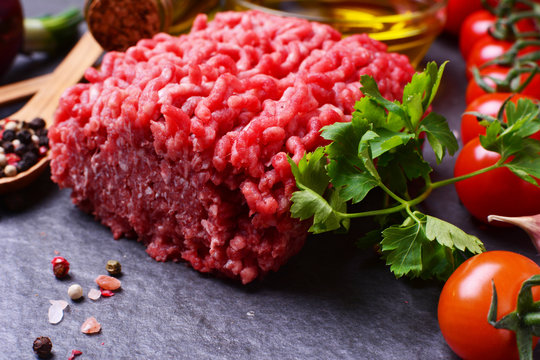 Beef minced with spices and vegetables
